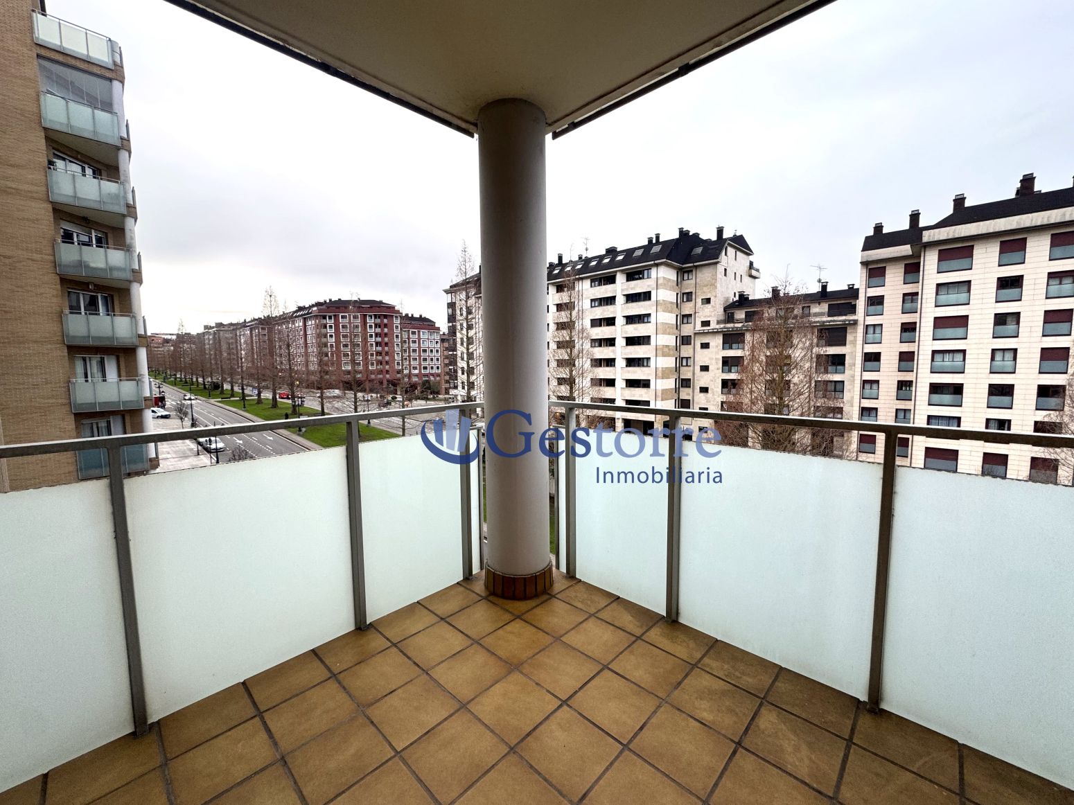 Terrace of Flat to rent in Oviedo   with Heating, Parquet flooring and Terrace
