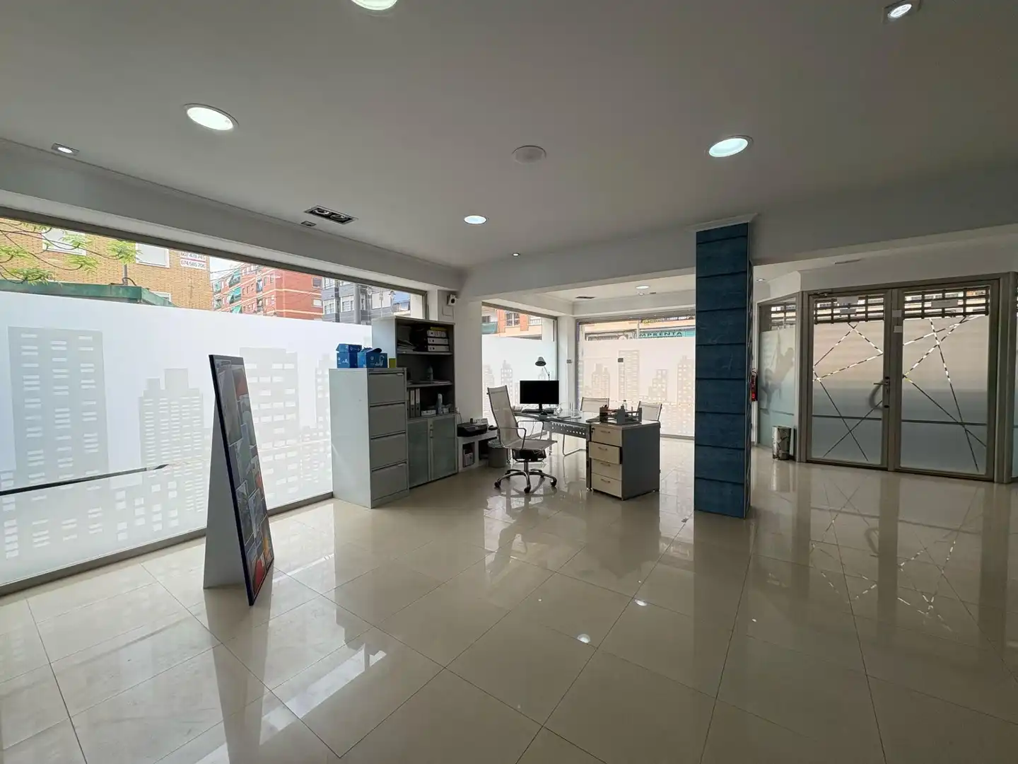 Local comercial en alquiler en Quart de Poblet