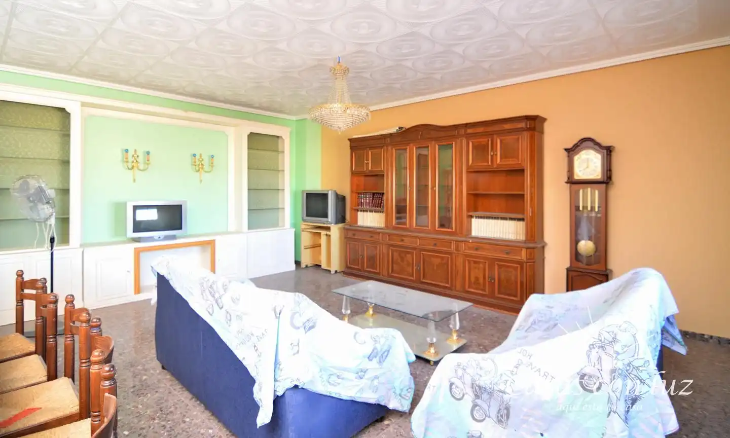 Sala d'estar de Casa o xalet en venda en Barrios rurales del oeste