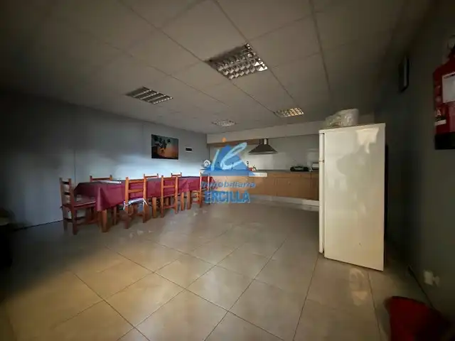 Fabrikhallen zur Miete in Abadiño 