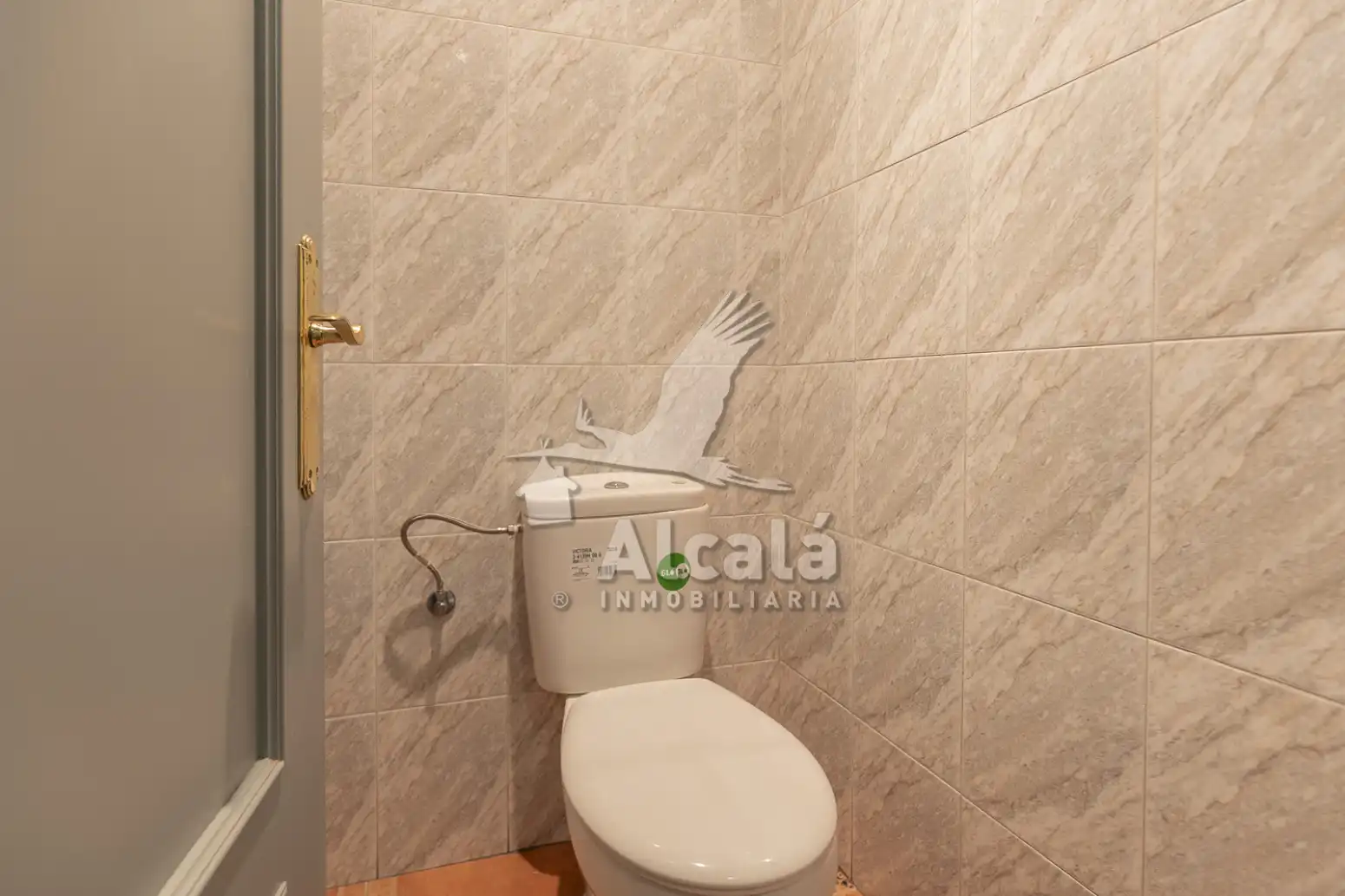Baño de Local en venta en Alcalá de Henares