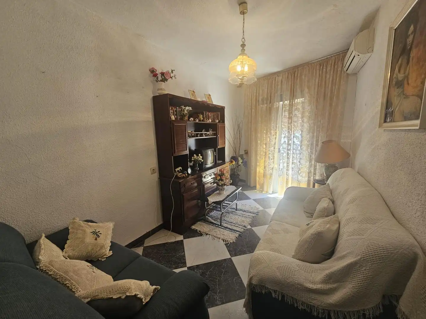 Sala de estar de Casa o chalet en venta en Alcolea con Terraza, Trastero y Amueblado