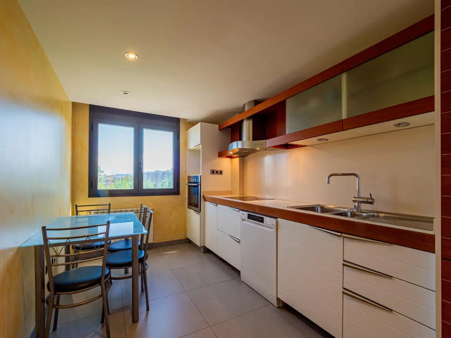 Cocina de Piso en venta en Vic con Balcón