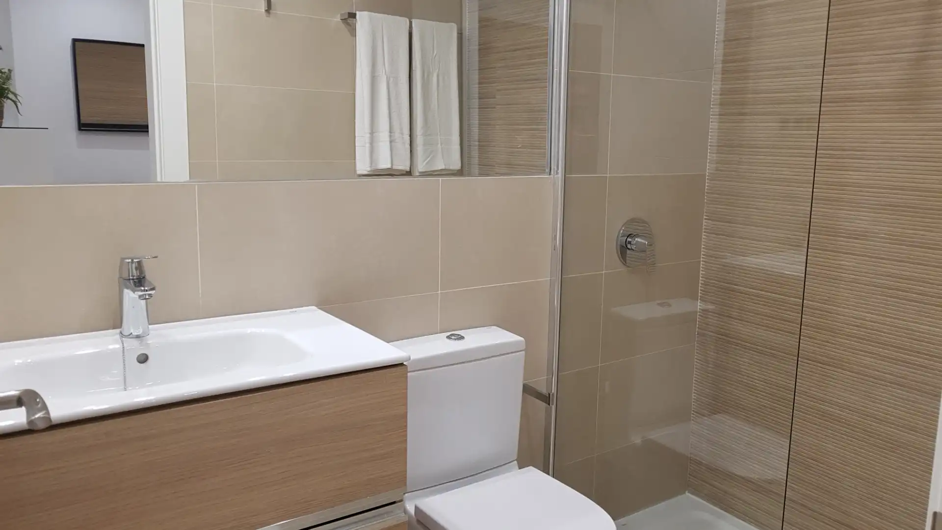 Badezimmer von Wohnungen zur Miete in Málaga mit Klimaanlage, Heizung und Möbliert