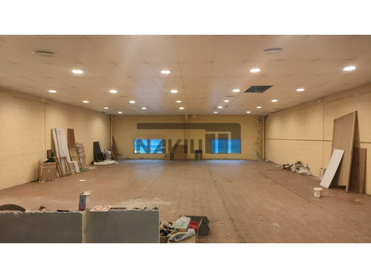 Nau industrial en venda en Alcobendas