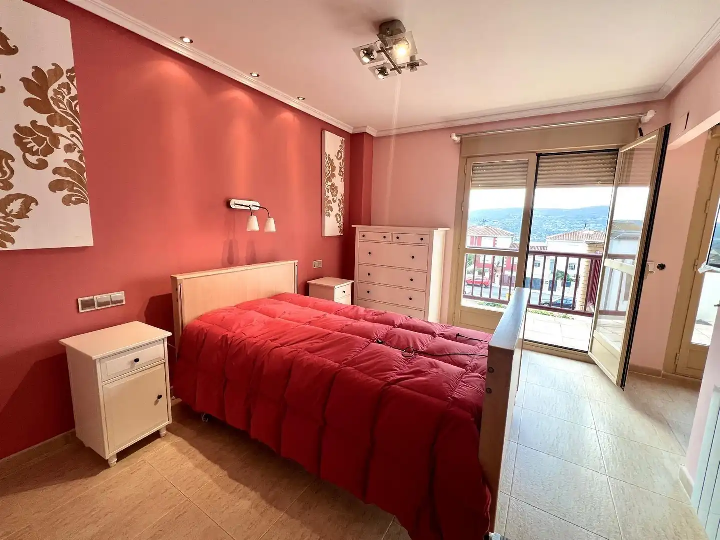 Detached homes for sale in Plasencia, Cáceres