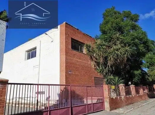 Vista exterior de Nave industrial de alquiler en San Vicente del Raspeig / Sant Vicent del Raspeig