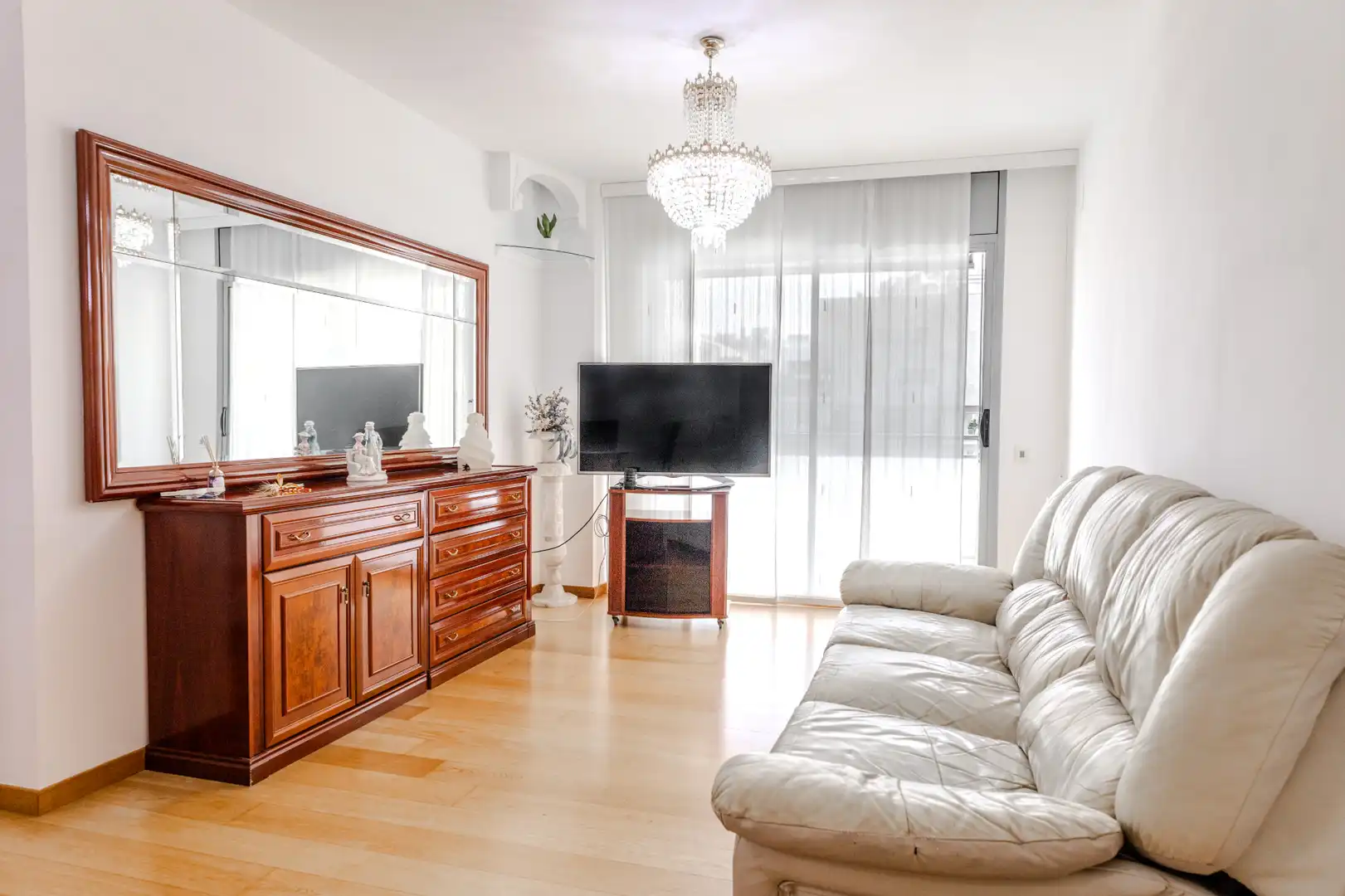Sala d'estar de Pis en venda en Badalona amb Aire condicionat, Calefacció i Parquet