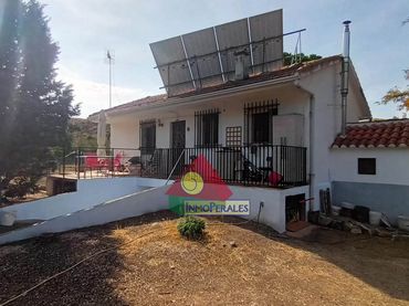Casa rústica amb jardí en venda a Chinchón