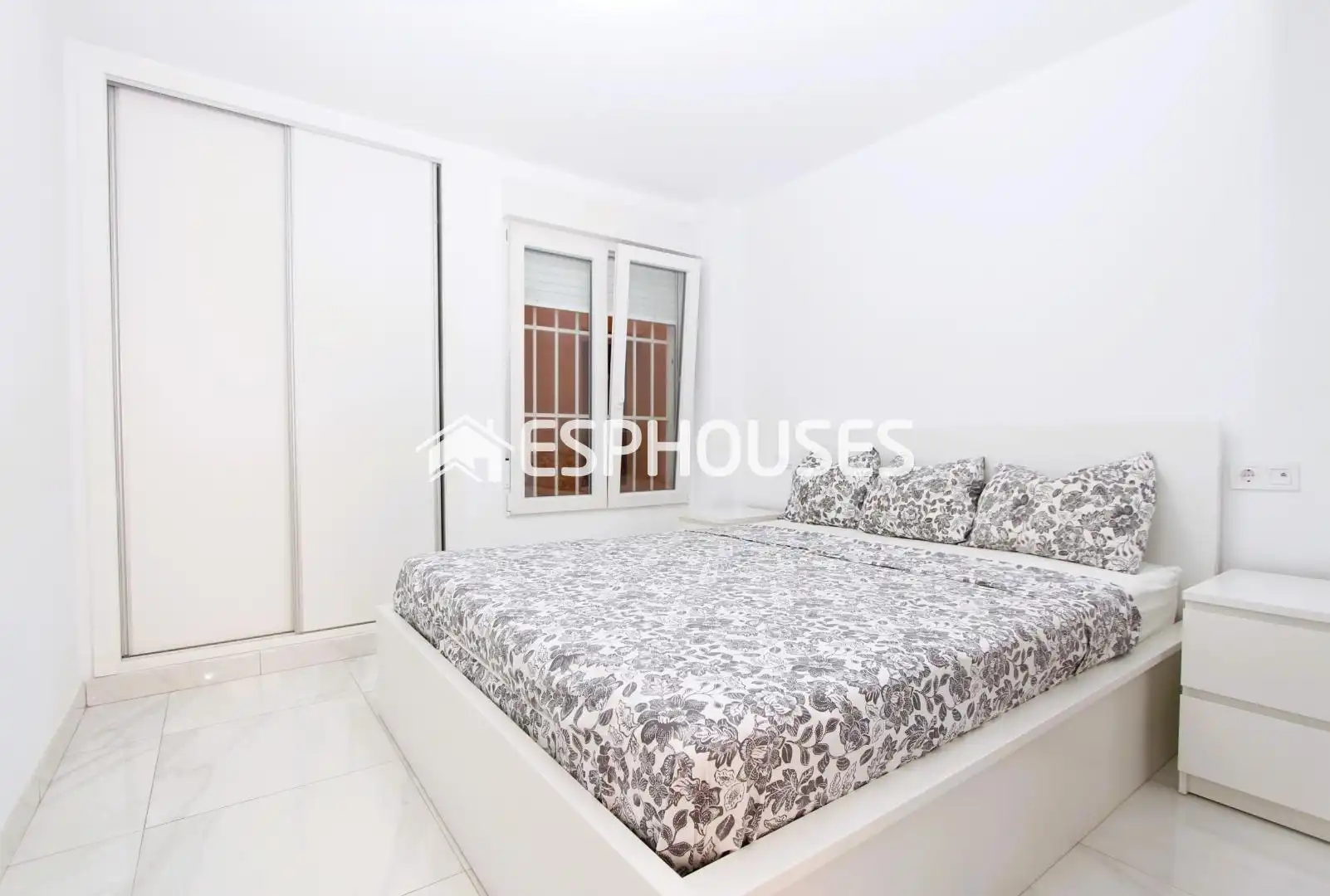 Habitación de Apartamento en venta en Guardamar del Segura con Aire acondicionado, Terraza y Amueblado