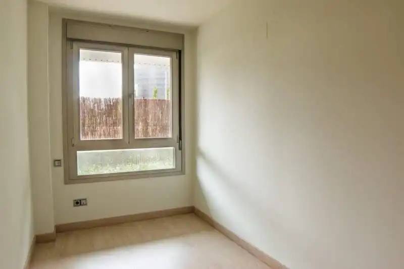 Dormitori de Pis de lloguer en Las Rozas de Madrid amb Aire condicionat, Terrassa i Traster