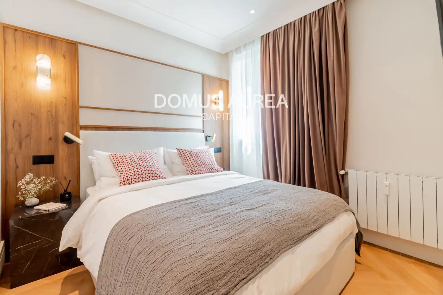 Bedroom of Attic for rent in Madrid  with Air Conditioner, Heating and Parquet flooring