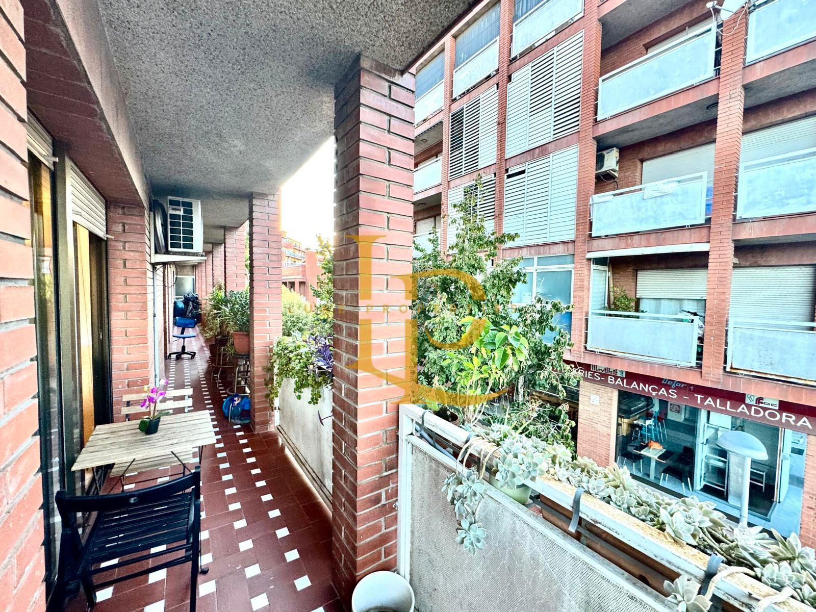Terrassa de Pis en venda en Rubí amb Aire condicionat, Calefacció i Terrassa