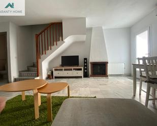 Living room of Single-family semi-detached to rent in Benalmádena  with Air Conditioner, Terrace and Balcony