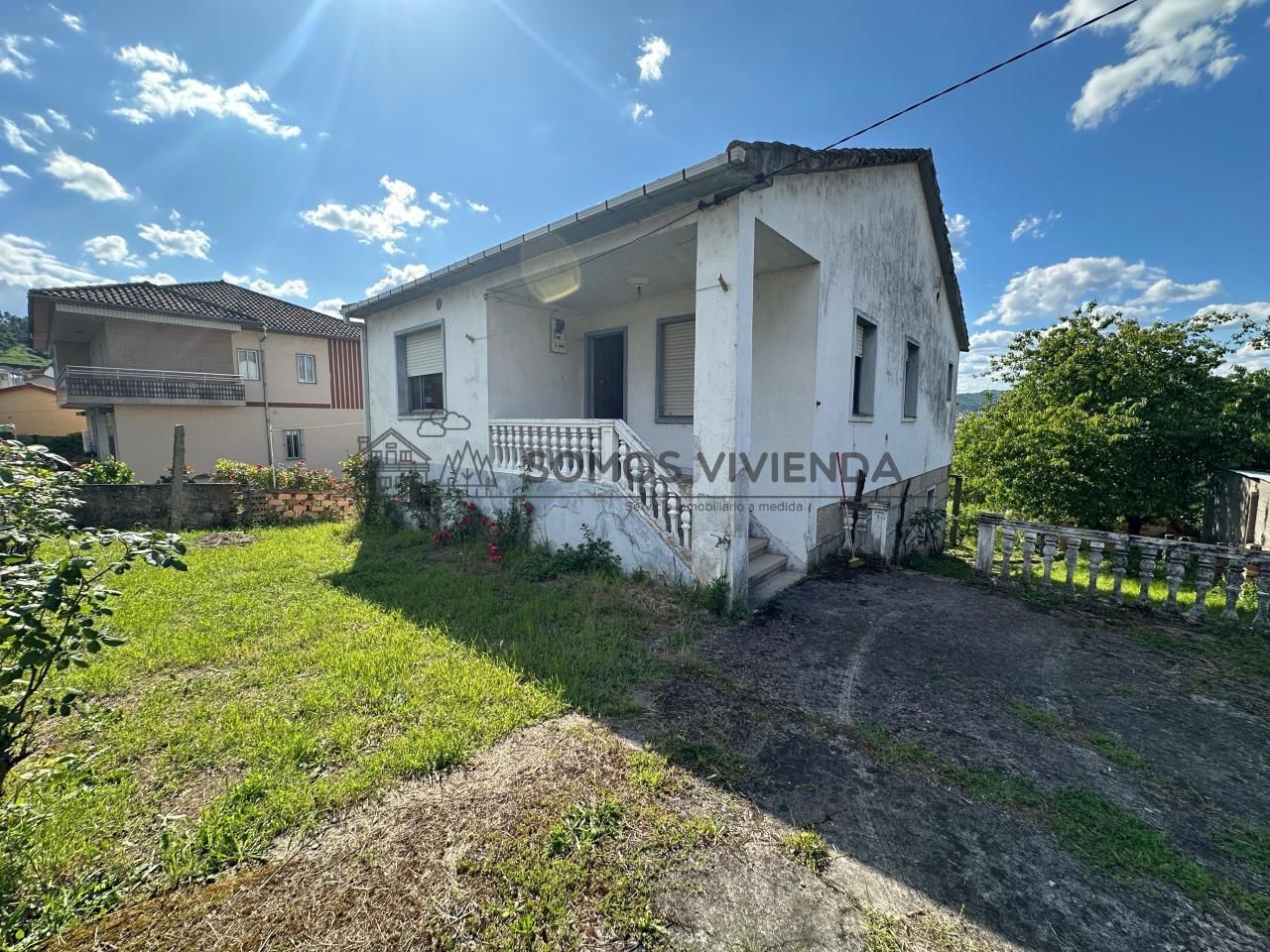 Vista exterior de Casa o xalet en venda en Ourense Capital  amb Jardí privat, Terrassa i Traster