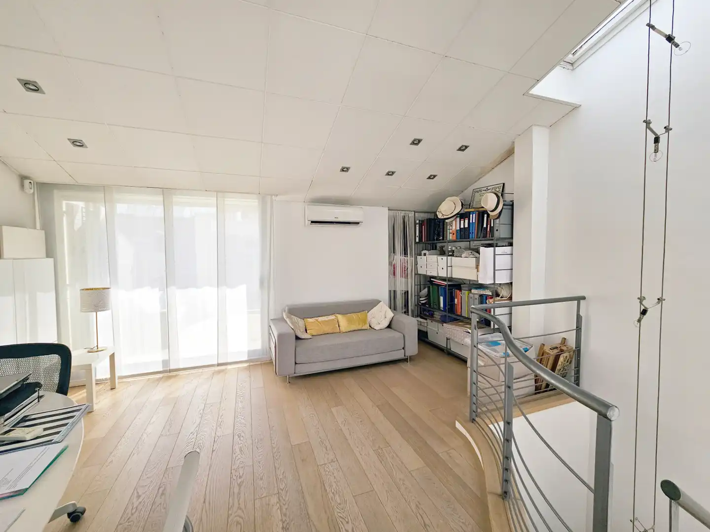 Sala d'estar de Casa adosada en venda en Granollers amb Aire condicionat, Calefacció i Jardí privat