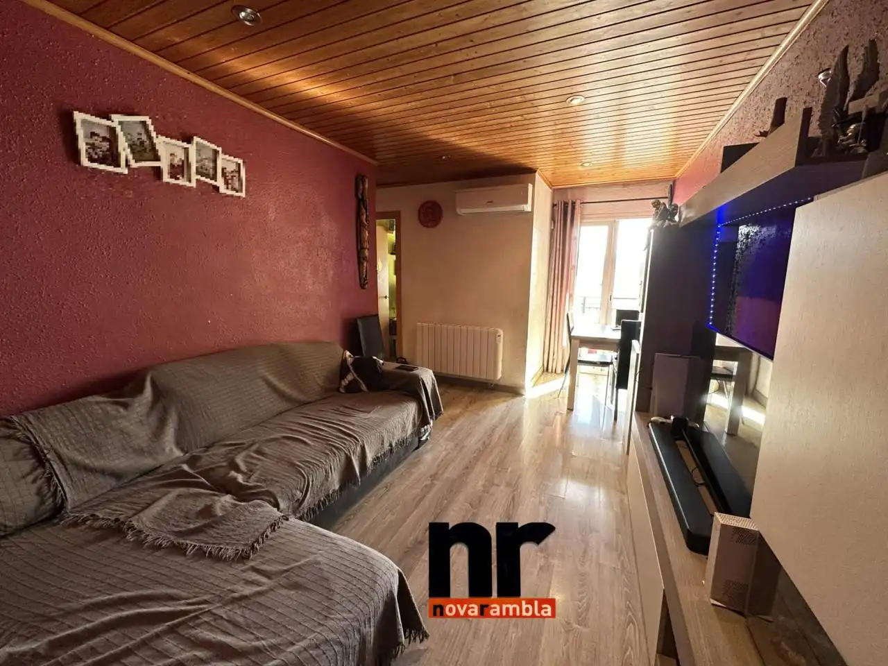 Sala de estar de Piso en venta en Ripollet con Aire acondicionado, Parquet y Balcón