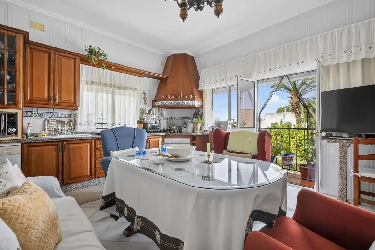 Esszimmer von Maisonette zum Verkauf in Bollullos de la Mitación mit Heizung, Privatgarten und Abstellraum