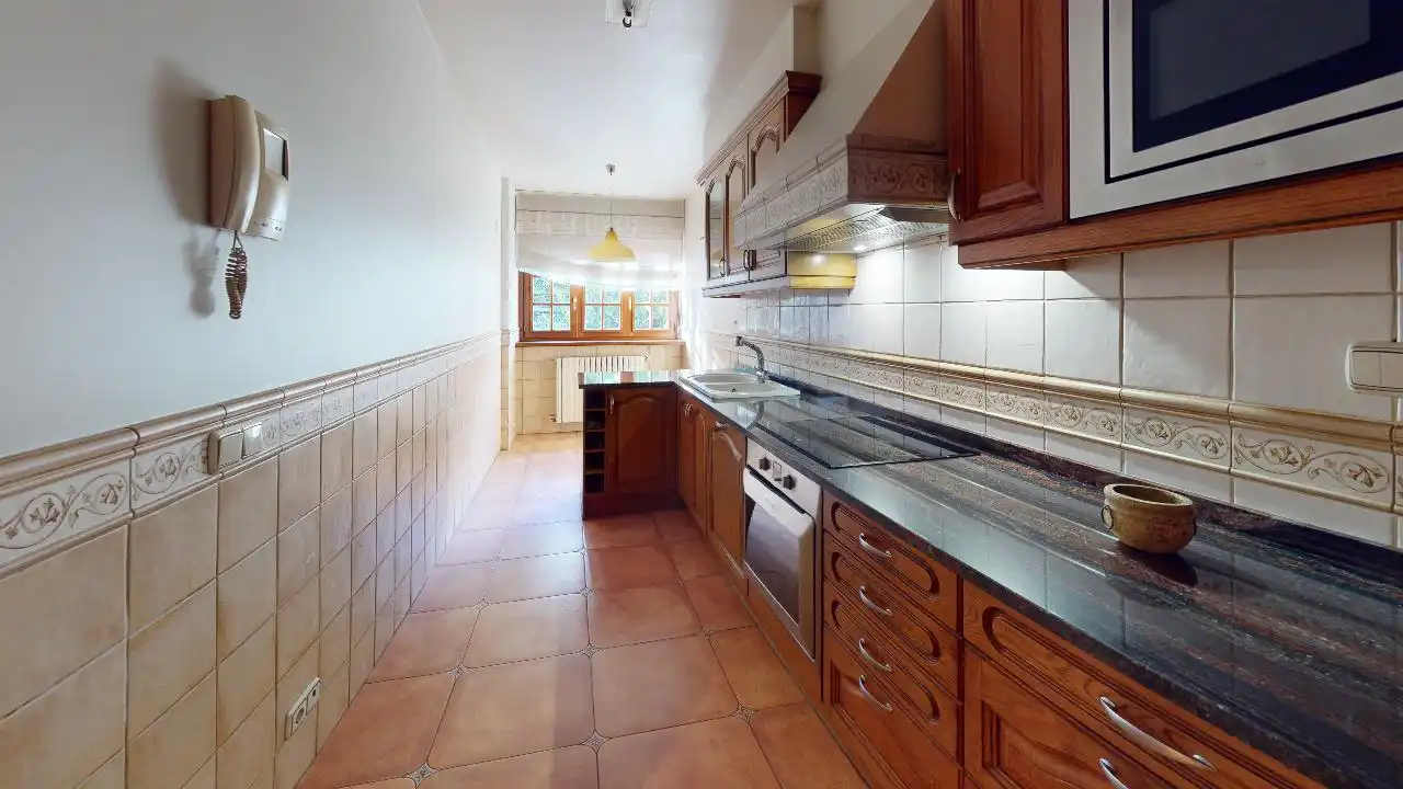 Cocina de Piso en venta en La Massana con Calefacción, Parquet y Trastero