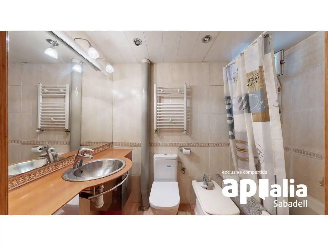 Baño de Piso en venta en Badia del Vallès con Aire acondicionado, Calefacción y Parquet