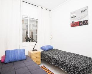 Bedroom of Apartment to share in  Barcelona Capital  with Air Conditioner