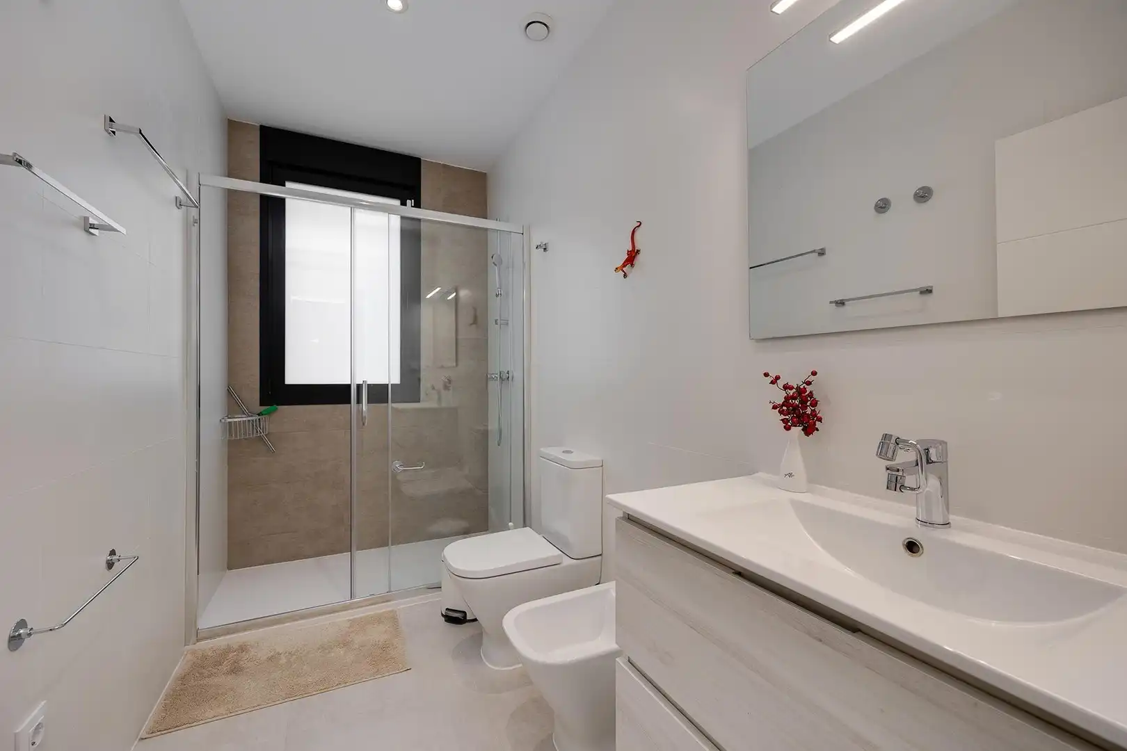 Baño de Casa o chalet en venta en Pilar de la Horadada con Aire acondicionado, Calefacción y Jardín privado