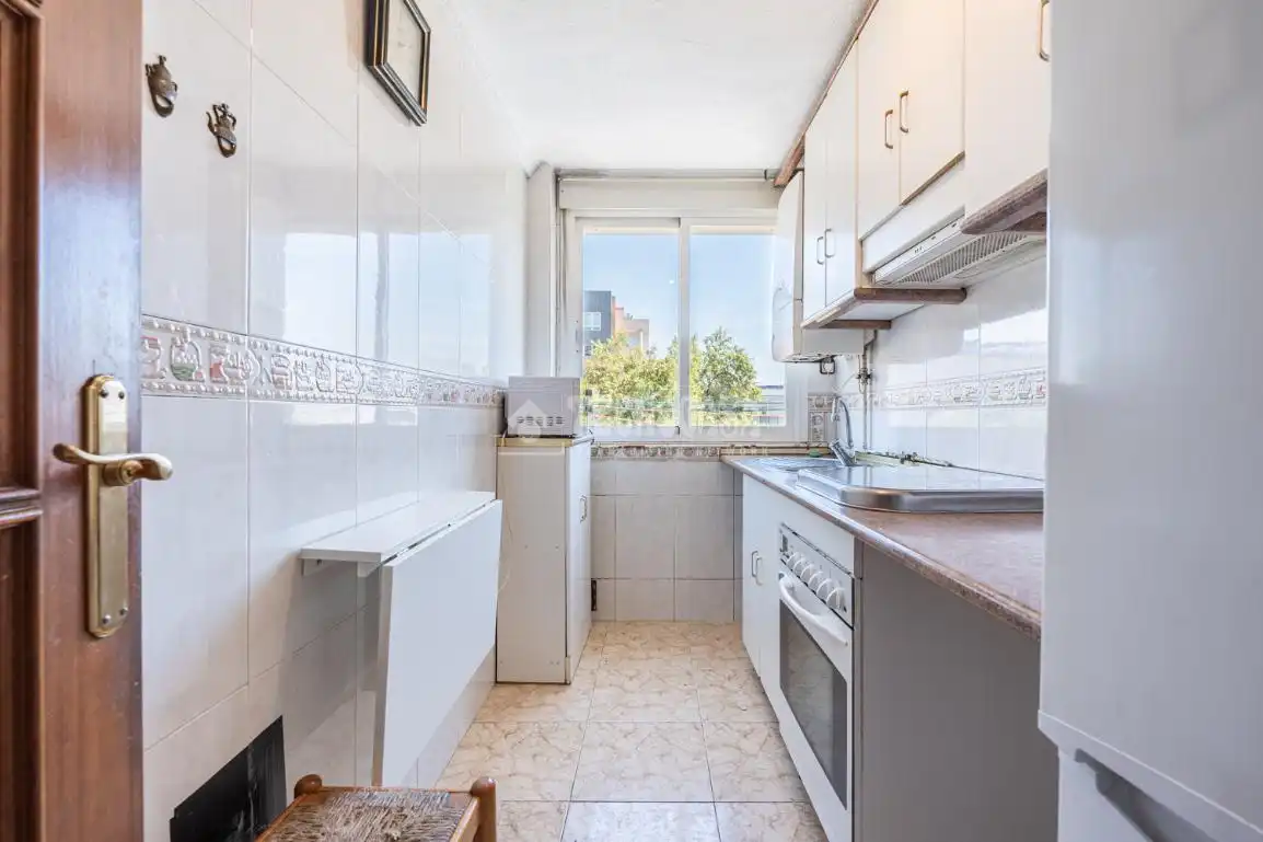 Cocina de Piso en venta en Madrid con Calefacción y Trastero