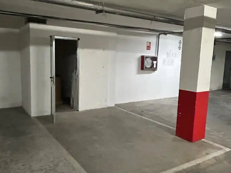 Einzelparkplatz zum Verkauf in Bulevard dels musics 8