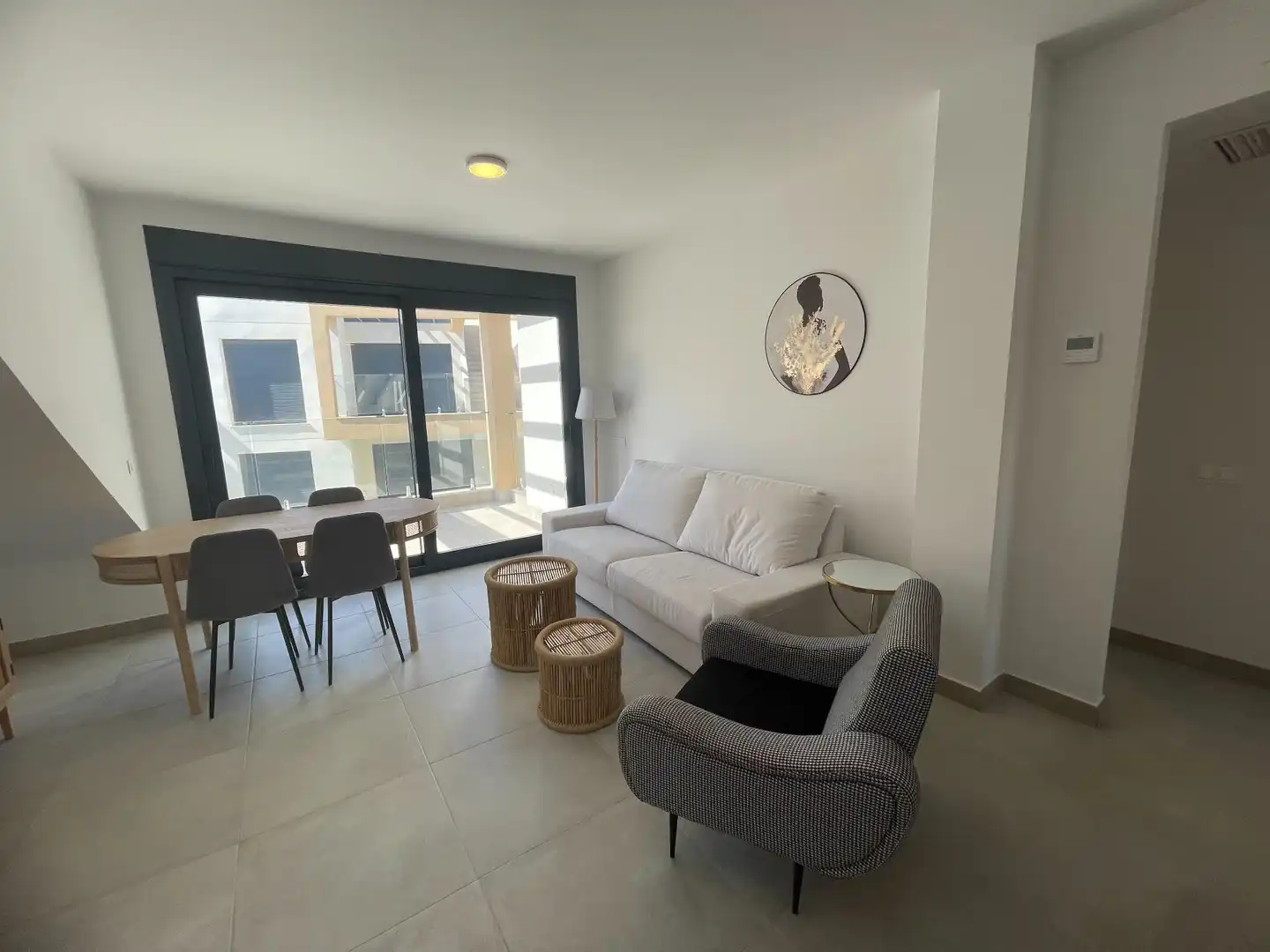 Sala d'estar de Apartament en venda en Orihuela amb Aire condicionat, Moblat i Piscina comunitària