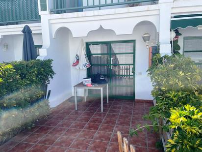 Vista exterior de Dúplex en venda en San Bartolomé de Tirajana amb Aire condicionat i Balcó