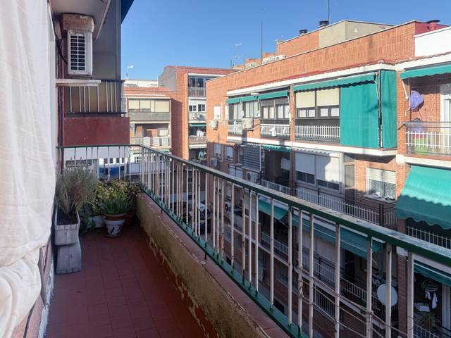 Piso en Venta en Calle San Simplicio en San Fermín