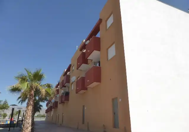 Vista exterior de Pis en venda en Níjar