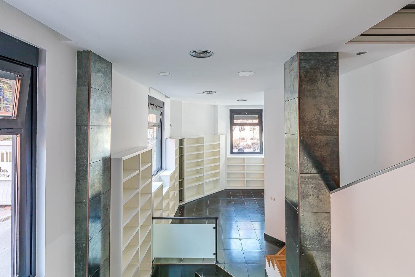 Piso en venta en  Madrid Capital con Aire acondicionado, Terraza y Trastero