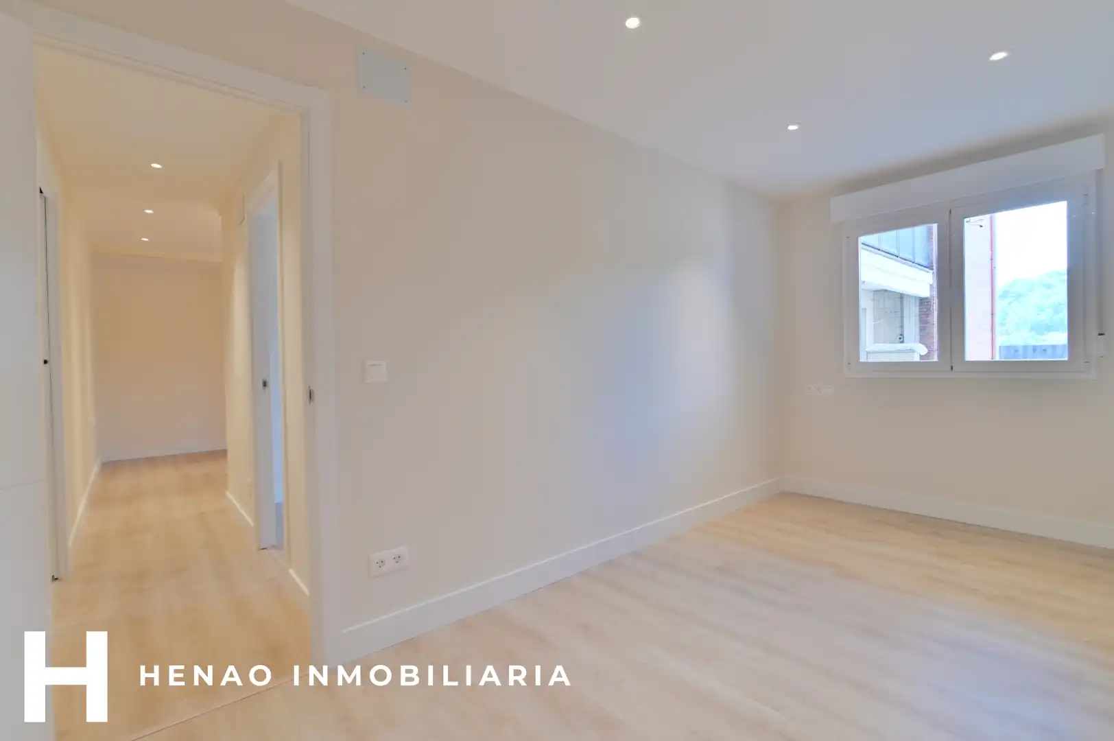 Pis en venda en Bilbao  amb Calefacció, Parquet i Terrassa