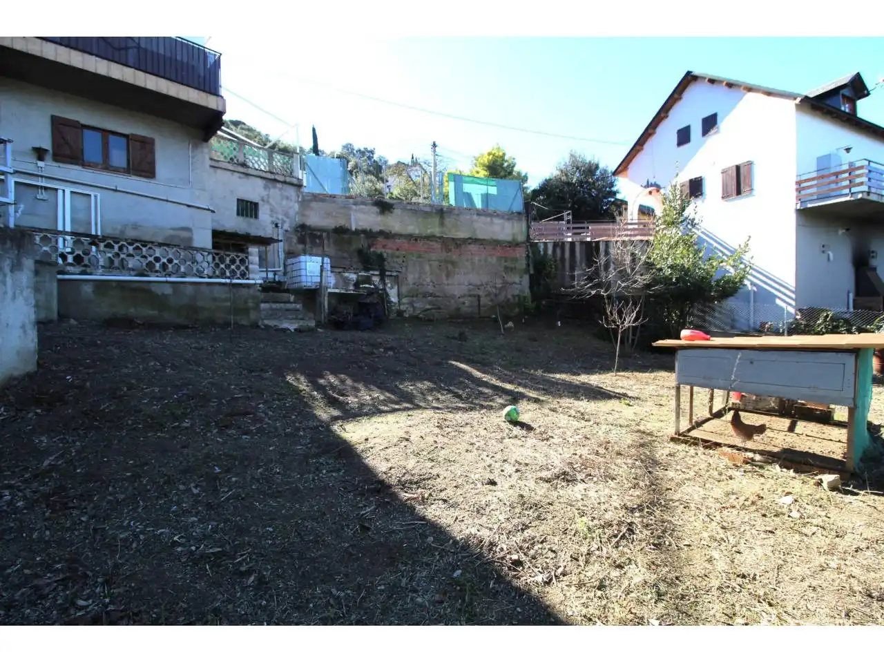 Houses for sale in Calle Orellana, 29, Vallgorguina