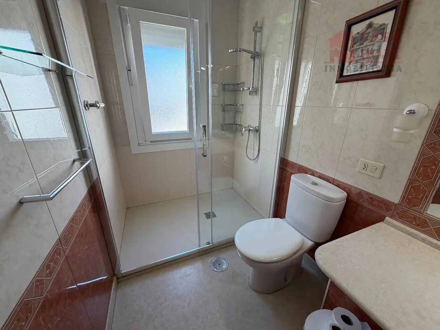 Bathroom of Flat for sale in Cangas   with Heating, Parquet flooring and Washing machine