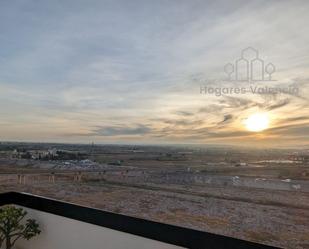 Exterior view of Flat to rent in Xirivella  with Air Conditioner and Terrace