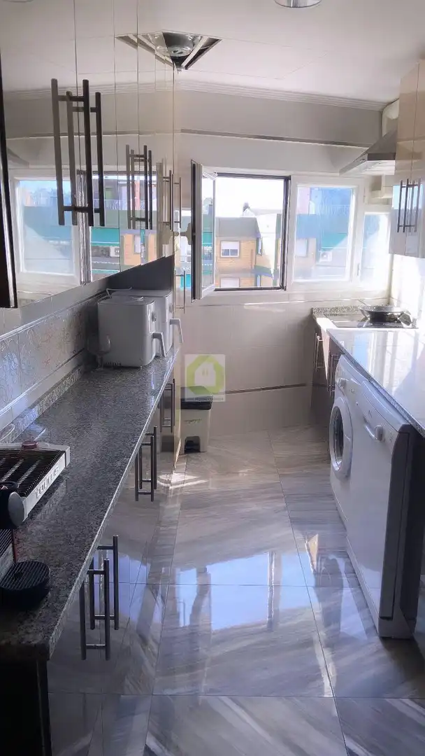 Kitchen of Flat for share in Granada  with Furnished and Balcony