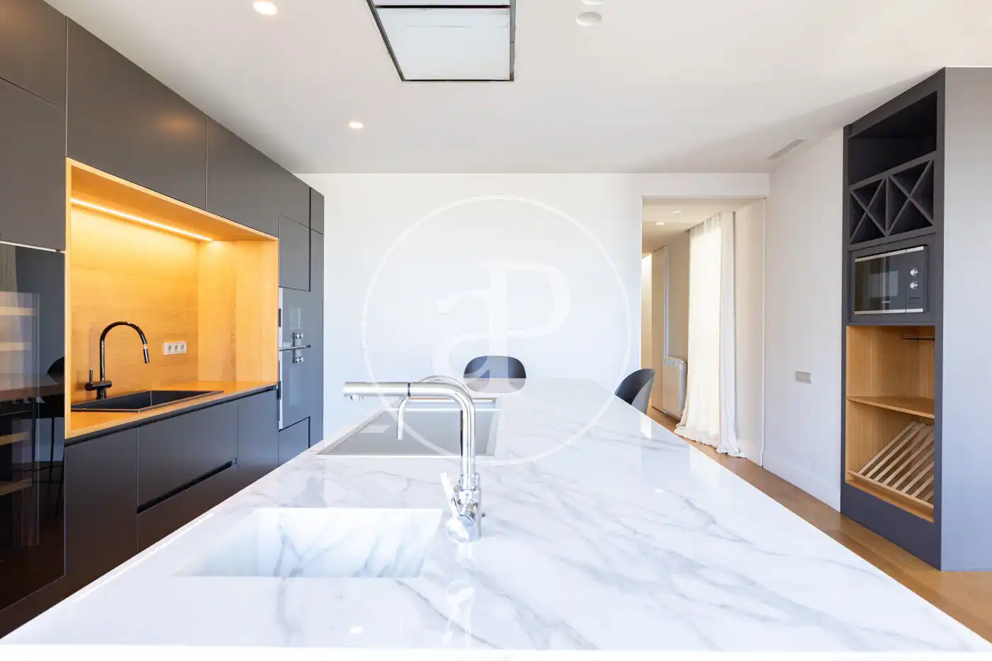 Cocina de Piso de alquiler en Barcelona con Aire acondicionado, Calefacción y Jardín privado