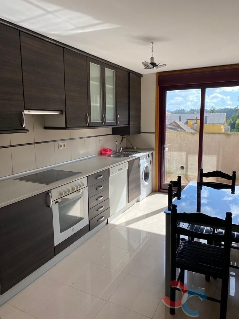 Cuina de Àtic en venda en Caldas de Reis amb Terrassa i Traster