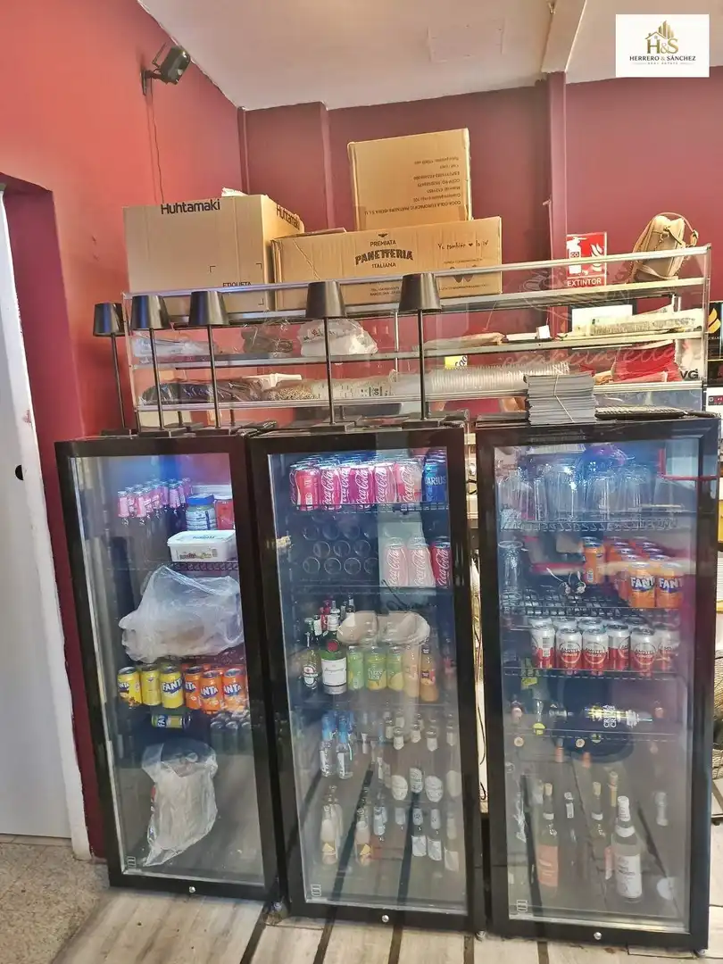 Local comercial de lloguer a Avenida de la Estación, imagen 13