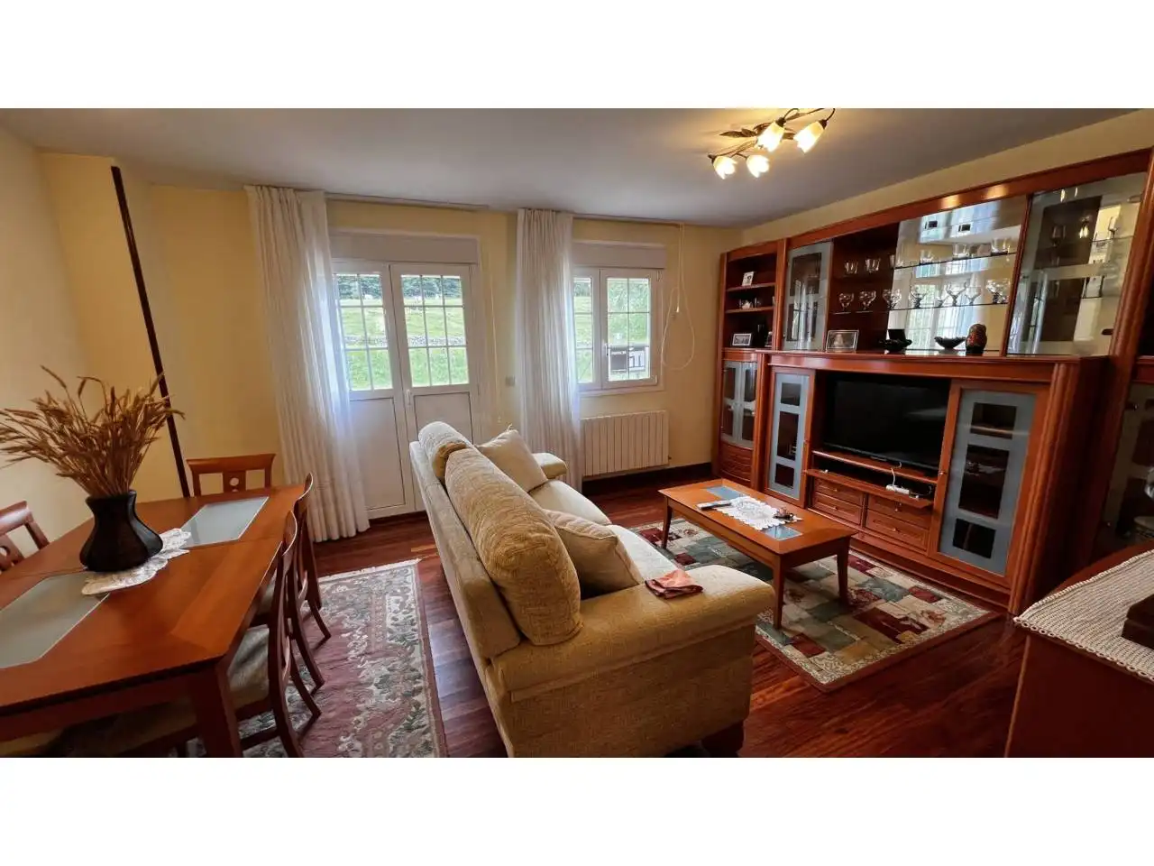 Living room of Detached homes for sale in Espinosa de los Monteros  with Heating, Private garden and Terrace