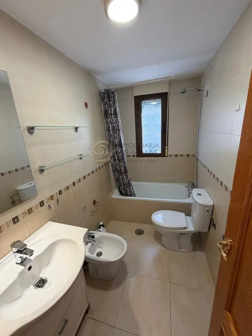 Bany de Apartament en venda en L'Alfàs del Pi amb Moblat