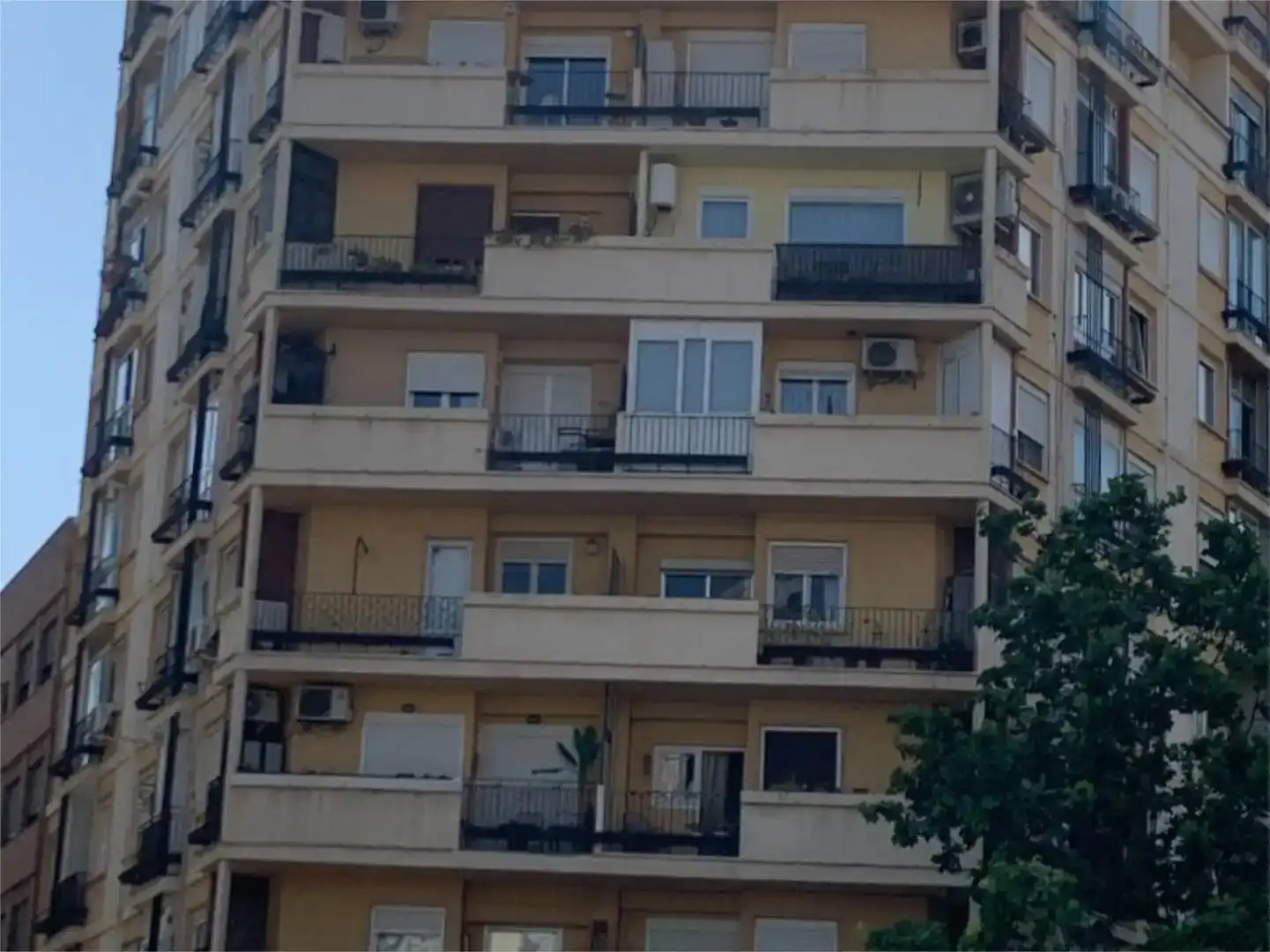 Vista exterior de Pis en venda en  Valencia Capital amb Aire condicionat i Balcó