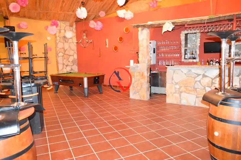 Fabrikhallen zum Verkauf in Calle Monsalud, Villafranca de los Barros