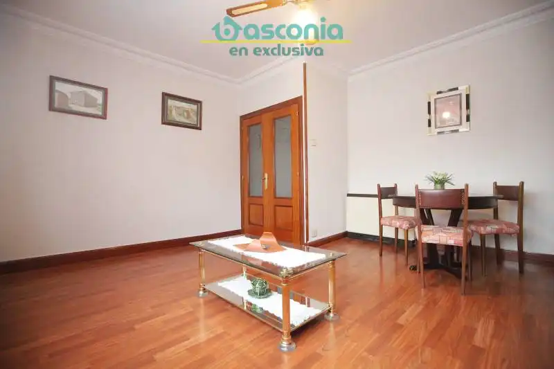 Living room of Flat for sale in Centro - Ariz - Uribarri