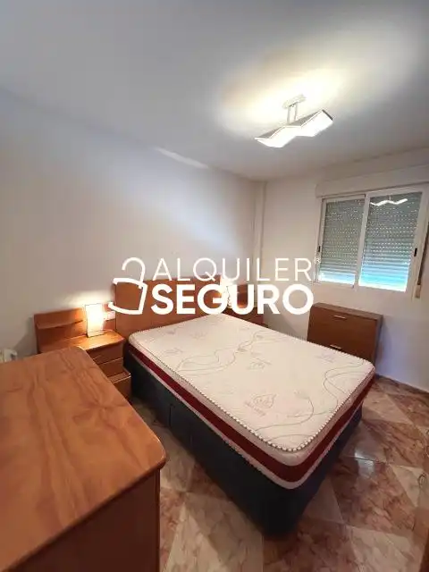 Habitación de Piso de alquiler en Leganés con Calefacción, Terraza y Amueblado