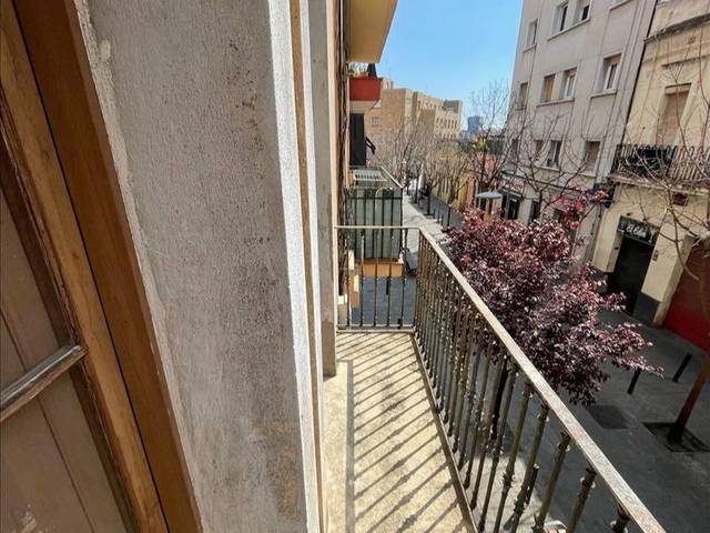 Piso en Venta en PROGRES DEL en La Torrassa