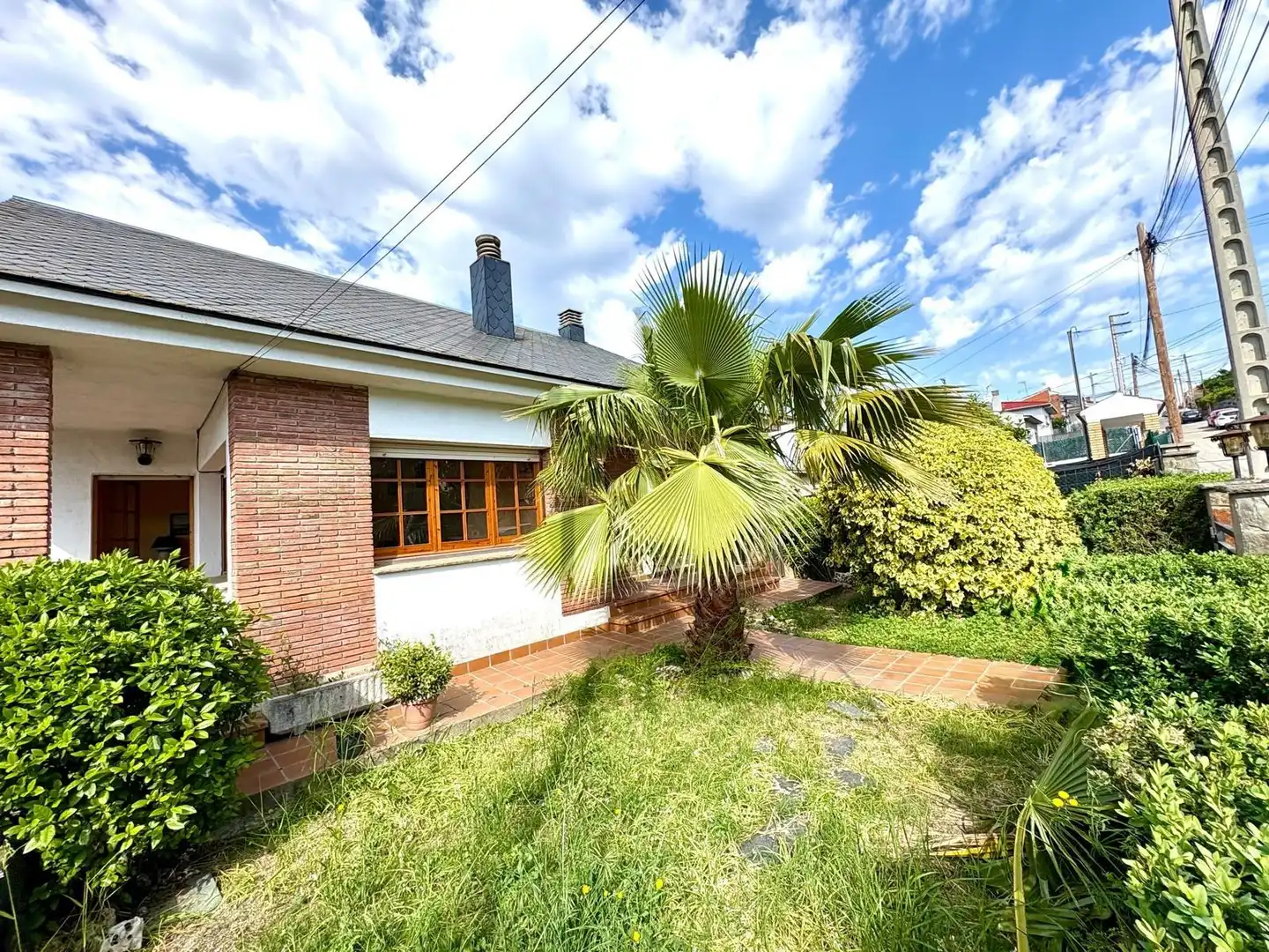 Vista exterior de Casa o chalet en venta en Lliçà d'Amunt con Aire acondicionado, Calefacción y Jardín privado