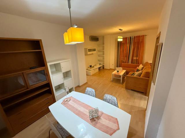 Piso en Alquiler en Doctor Nieto Barrera en Colores -  Entreparques